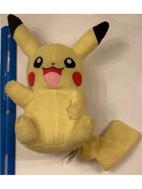Tomy Brand Plush Pikachu 9” Collectible GUC “Smiling And waving”